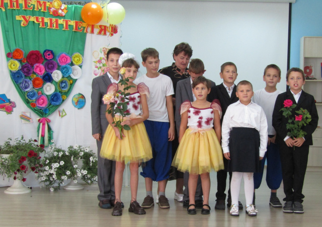 Праздничный утренник для педагогов